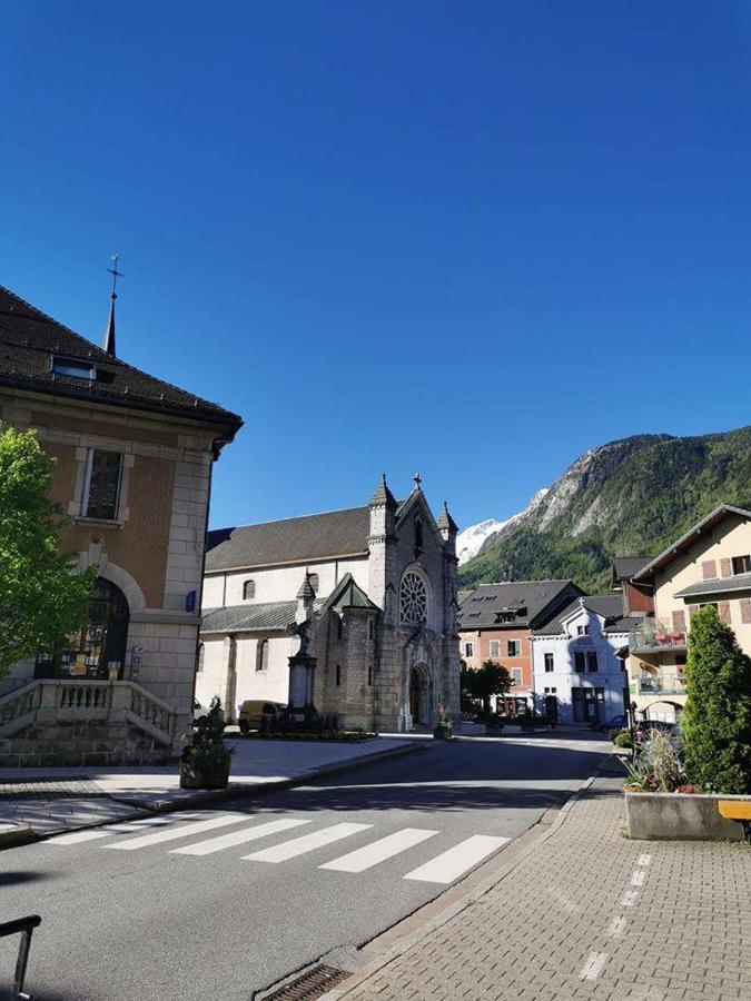 Hôtel Du Midi Thônes Buitenkant foto